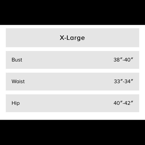 DRESS THE POPULATION FLORAL ROMPER - Picture 4 of 7